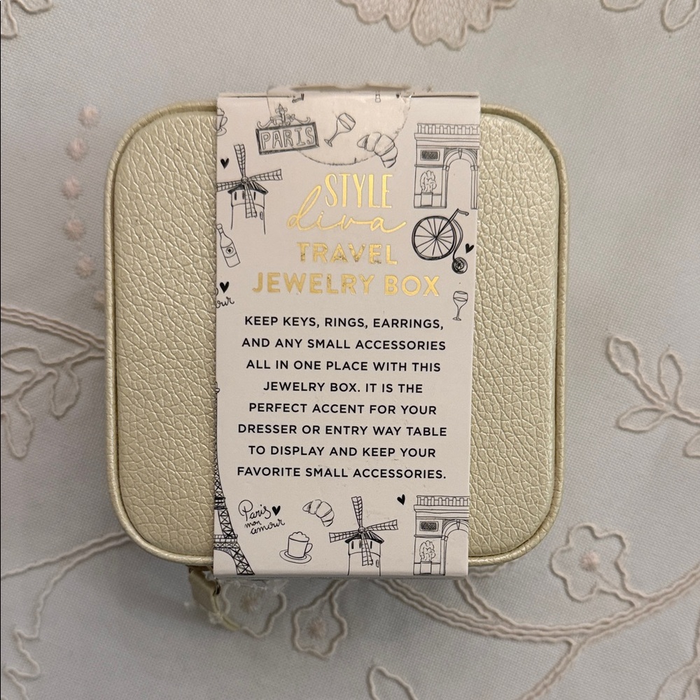 Gold Travel Jewelry Box - Picture 2 of 4